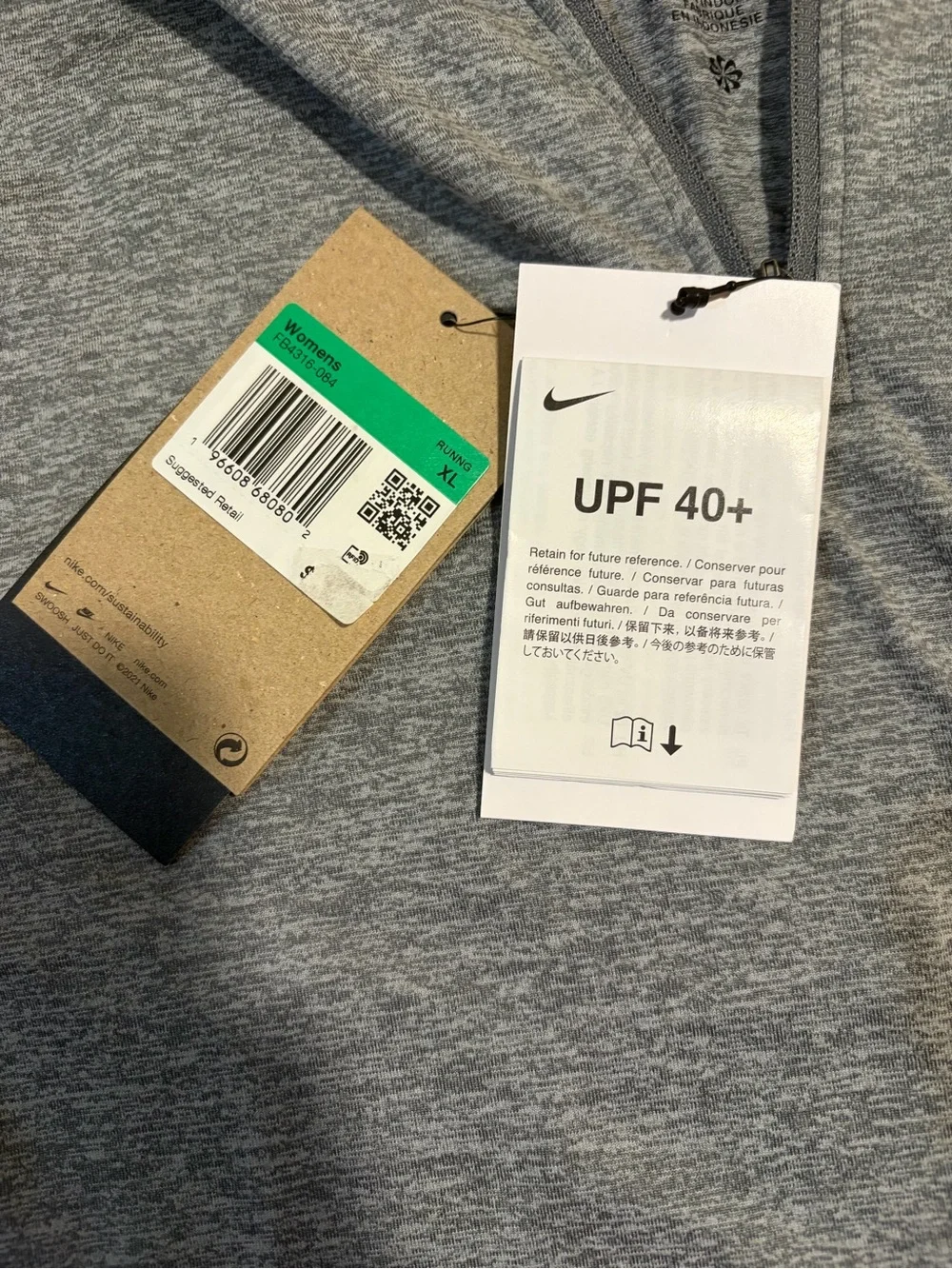 Nike Women’s Heather Gray Long-Sleeve Quarter-Zip Top